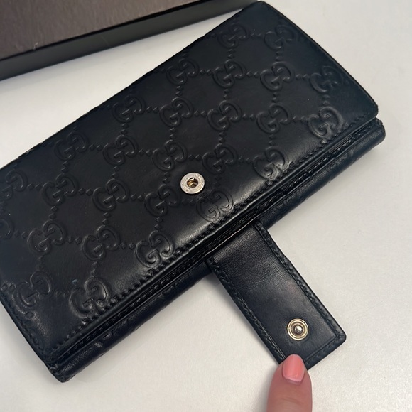 GUCCI Leather Wallet with Gold Hardware in the box 7.5”x4” - Picture 8 of 13